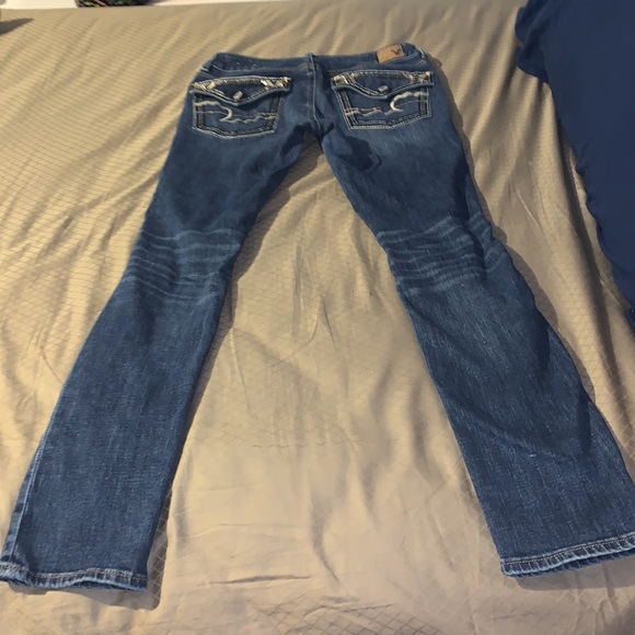 American Eagle 🦅 Outfitters Distressed Jeans size 2, Women’s Denim, tiny sequin - Picture 3 of 6